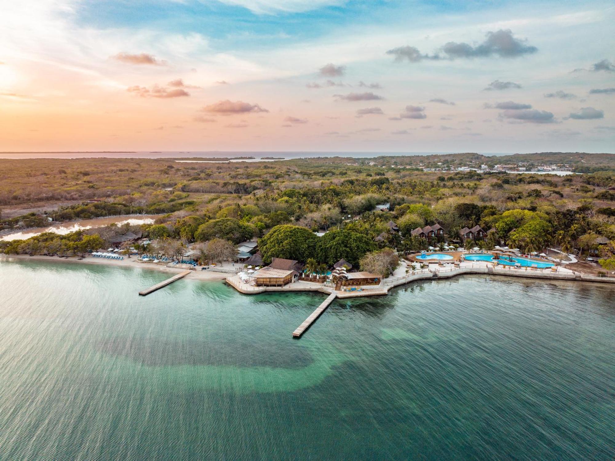 Hotel Isla Del Encanto Бару Экстерьер фото