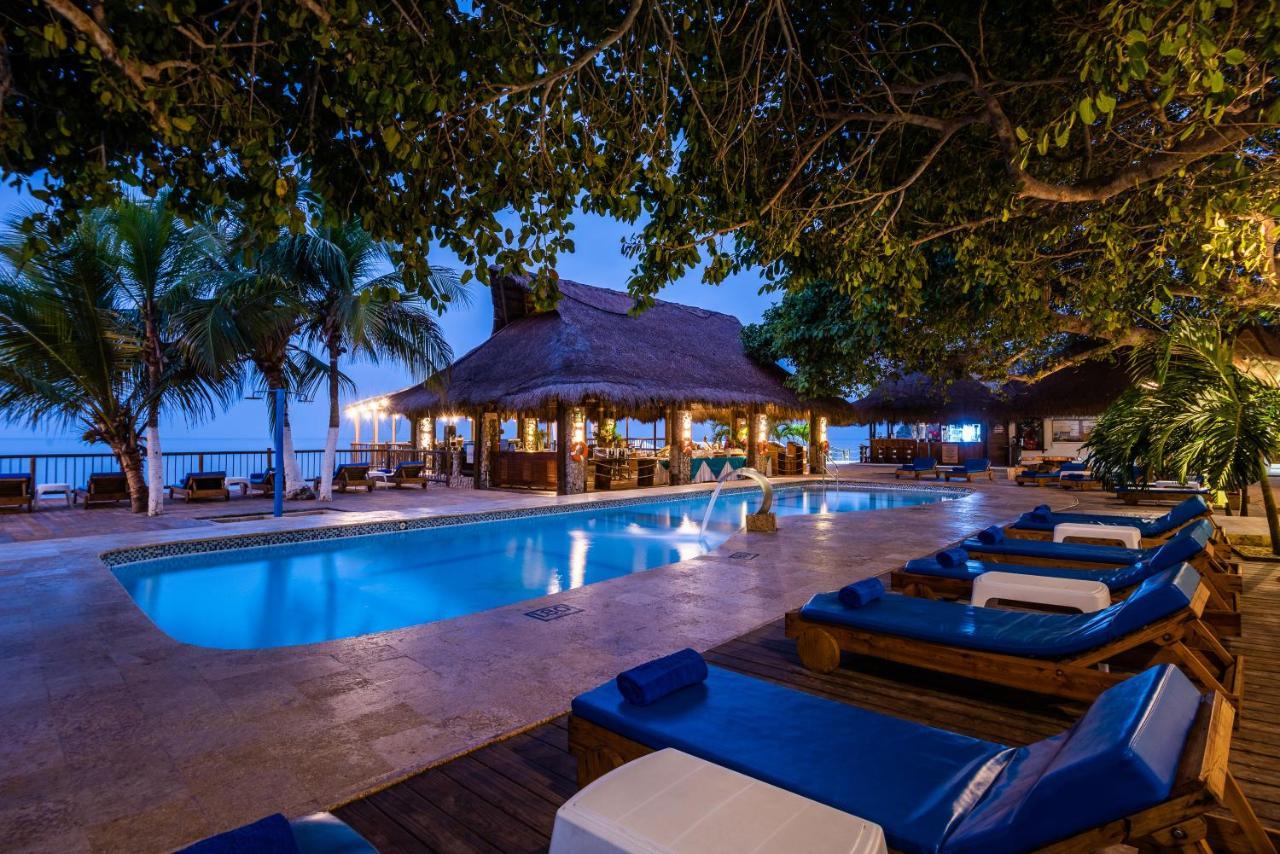 Hotel Isla Del Encanto Бару Экстерьер фото